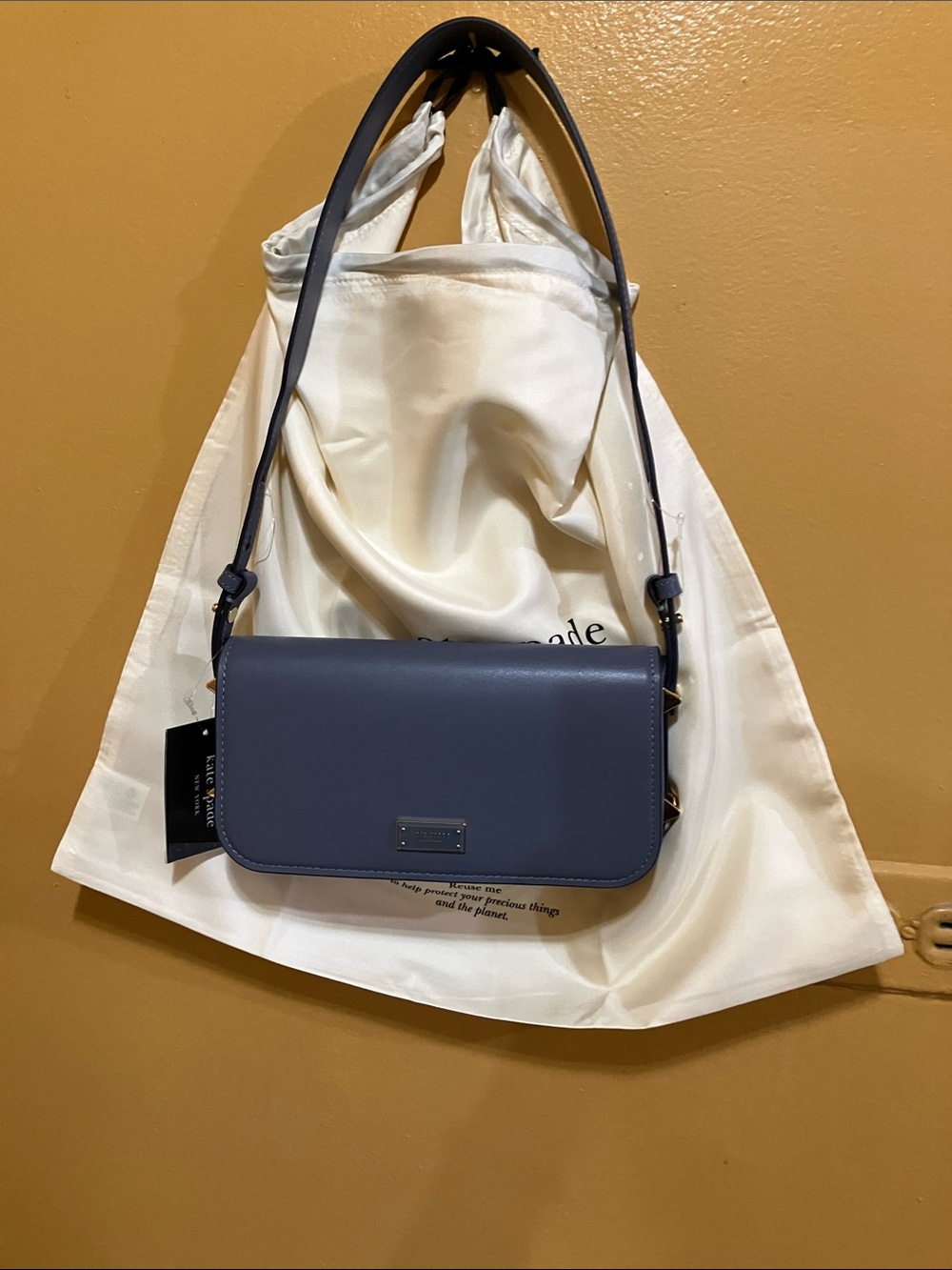 Kate Spade LIV SM  Cinder Gray leather Shldr bag